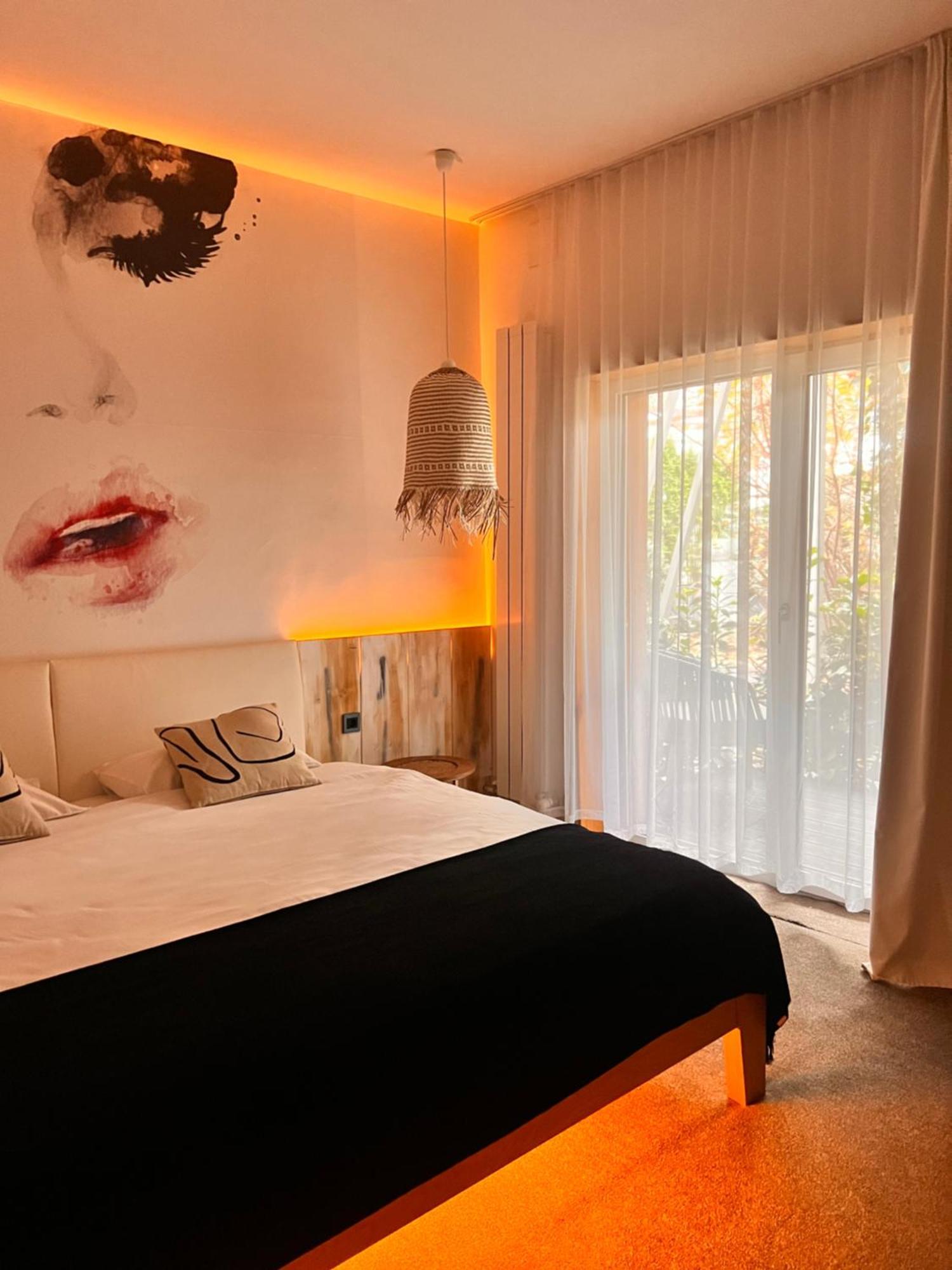 Shard Boutique Hotel-Adult Only Braşov Exterior foto